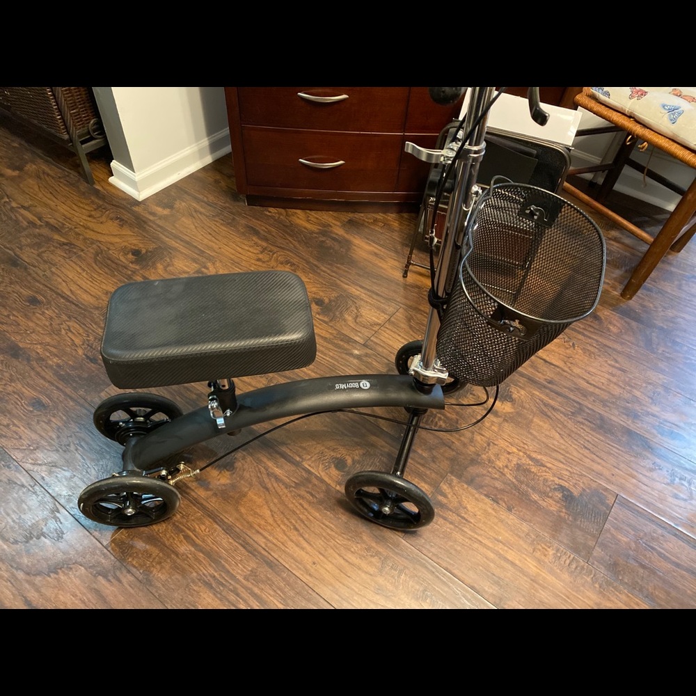 Knee Scooter